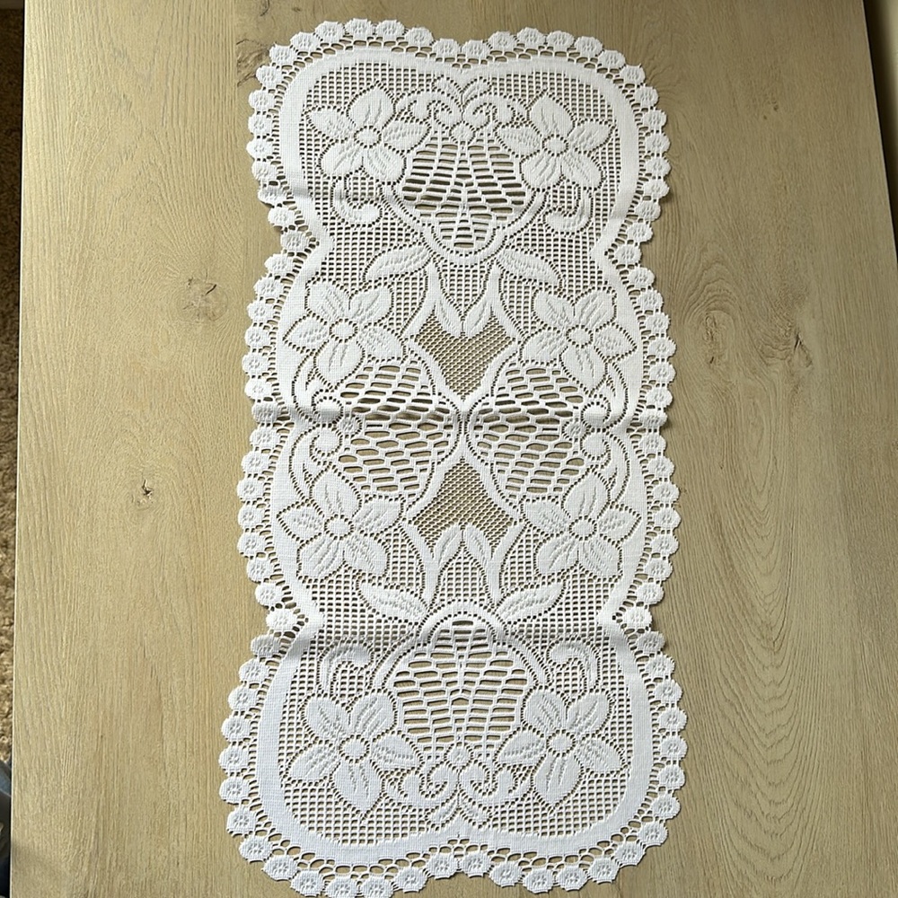 Beautiful table runners